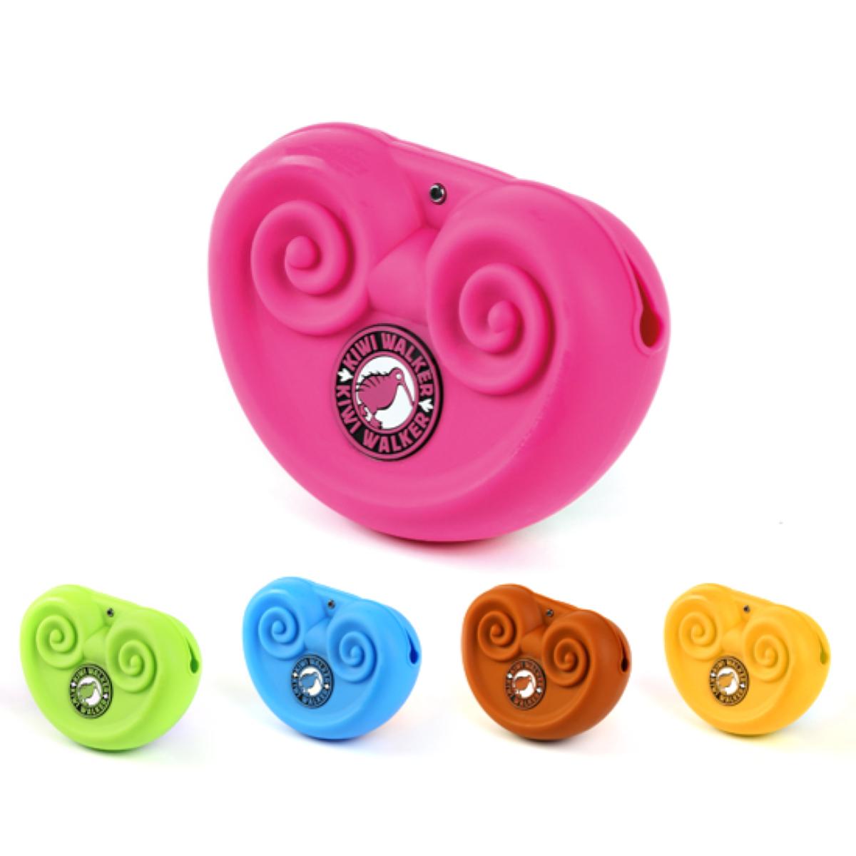 Mīksta silikona kārumu somiņa, kas ērti piesprādzējama pie jostas. Lieliski piemērota un ērta lietošanā- pastaigās vai treniņnodarbībās ar suni.